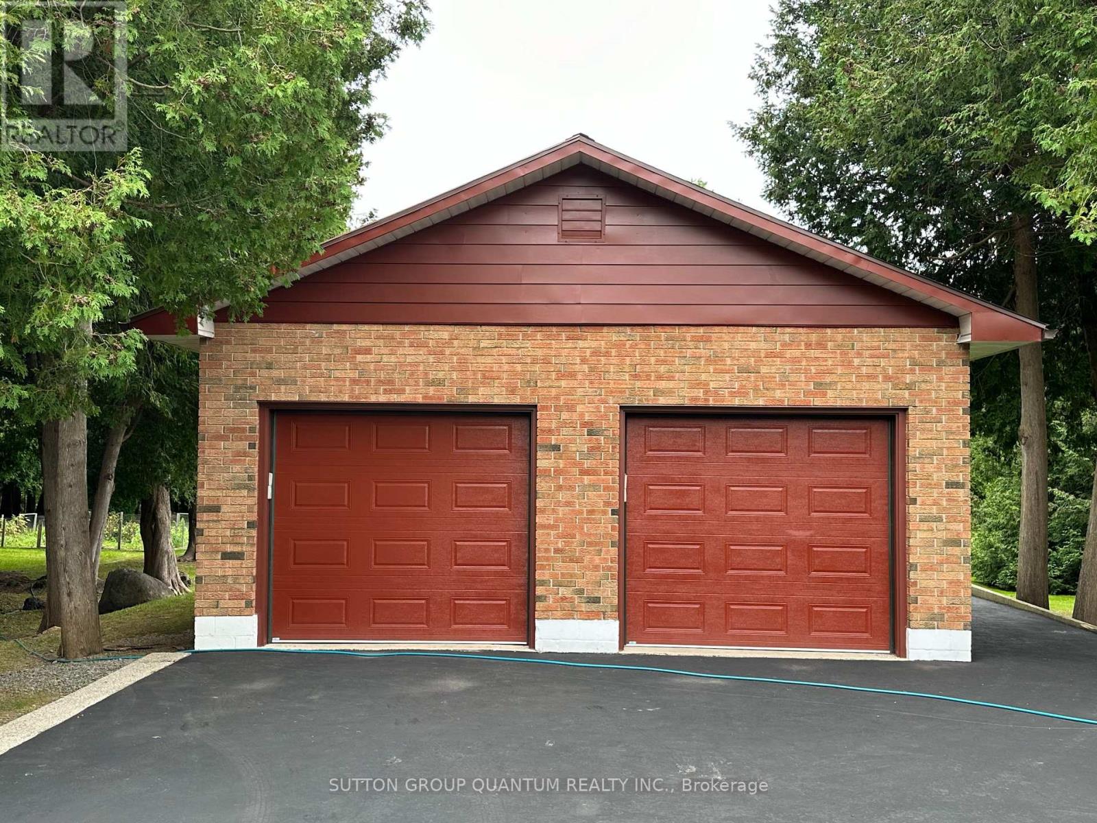 506 11th Concession Road E, Hamilton, Ontario  L8B 1J1 - Photo 4 - X12915282