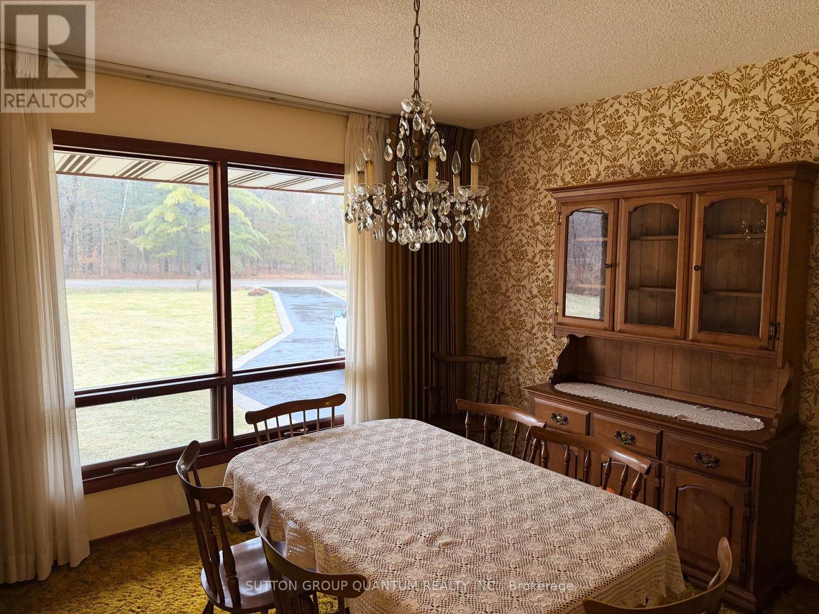 506 11th Concession Road E, Hamilton, Ontario  L8B 1J1 - Photo 7 - X12915282