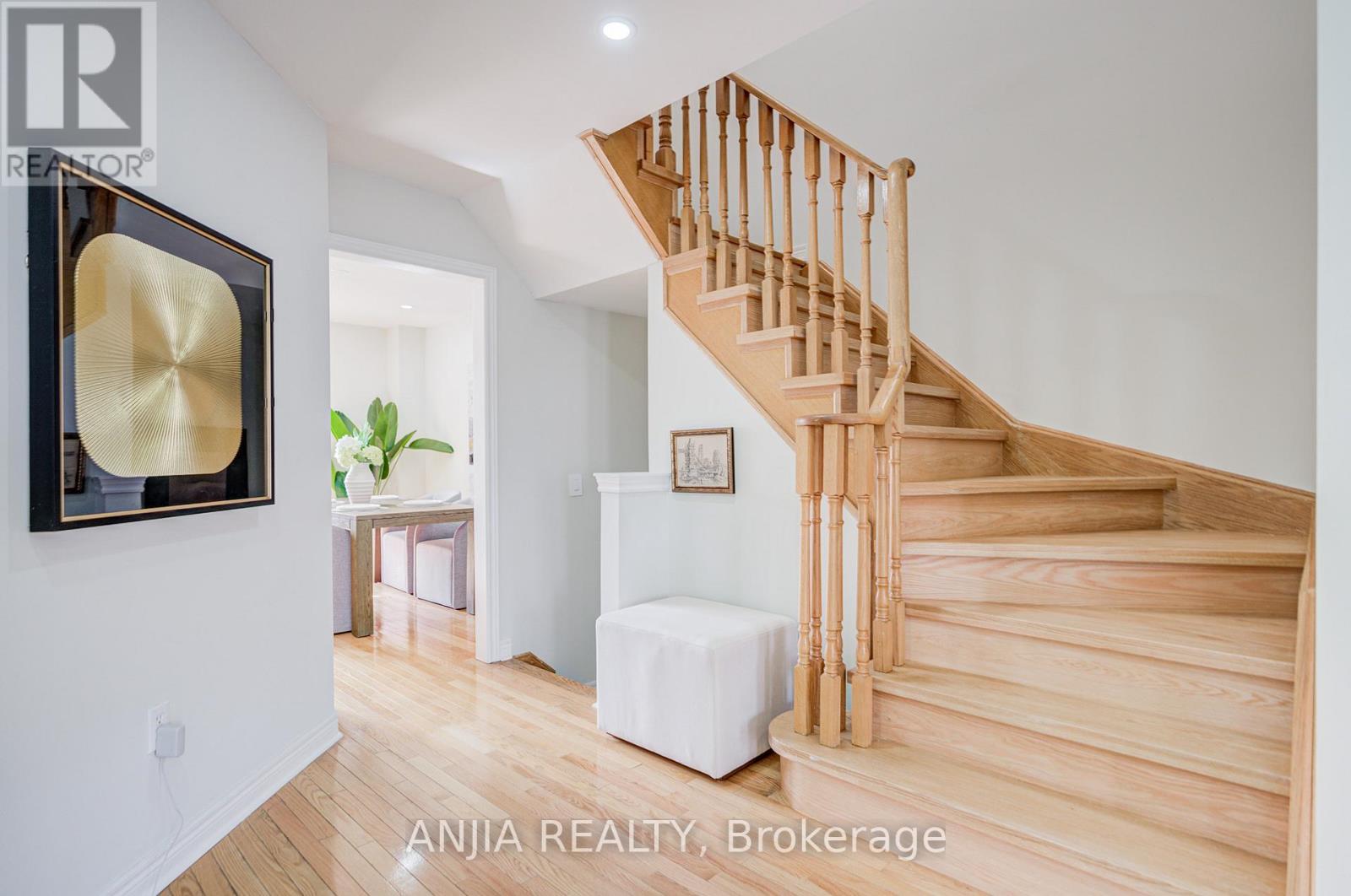 2033 Bur Oak Avenue, Markham, Ontario  L6E 1X3 - Photo 10 - N12918768