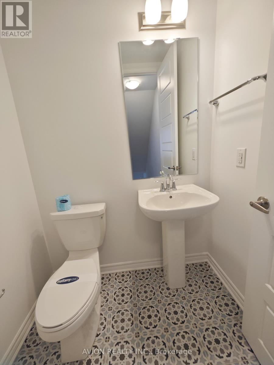 18 Avani Avenue, Markham, Ontario  L6C 3M3 - Photo 7 - N12918846