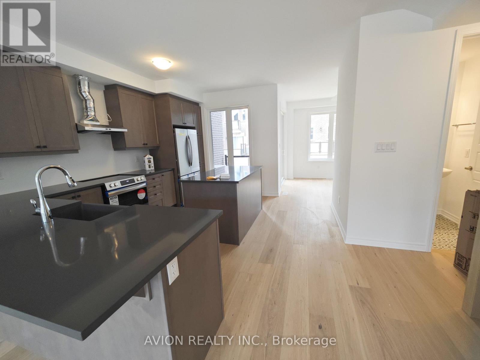 18 Avani Avenue, Markham, Ontario  L6C 3M3 - Photo 8 - N12918846