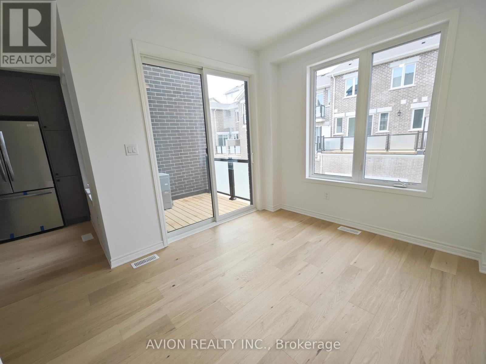 18 Avani Avenue, Markham, Ontario  L6C 3M3 - Photo 9 - N12918846