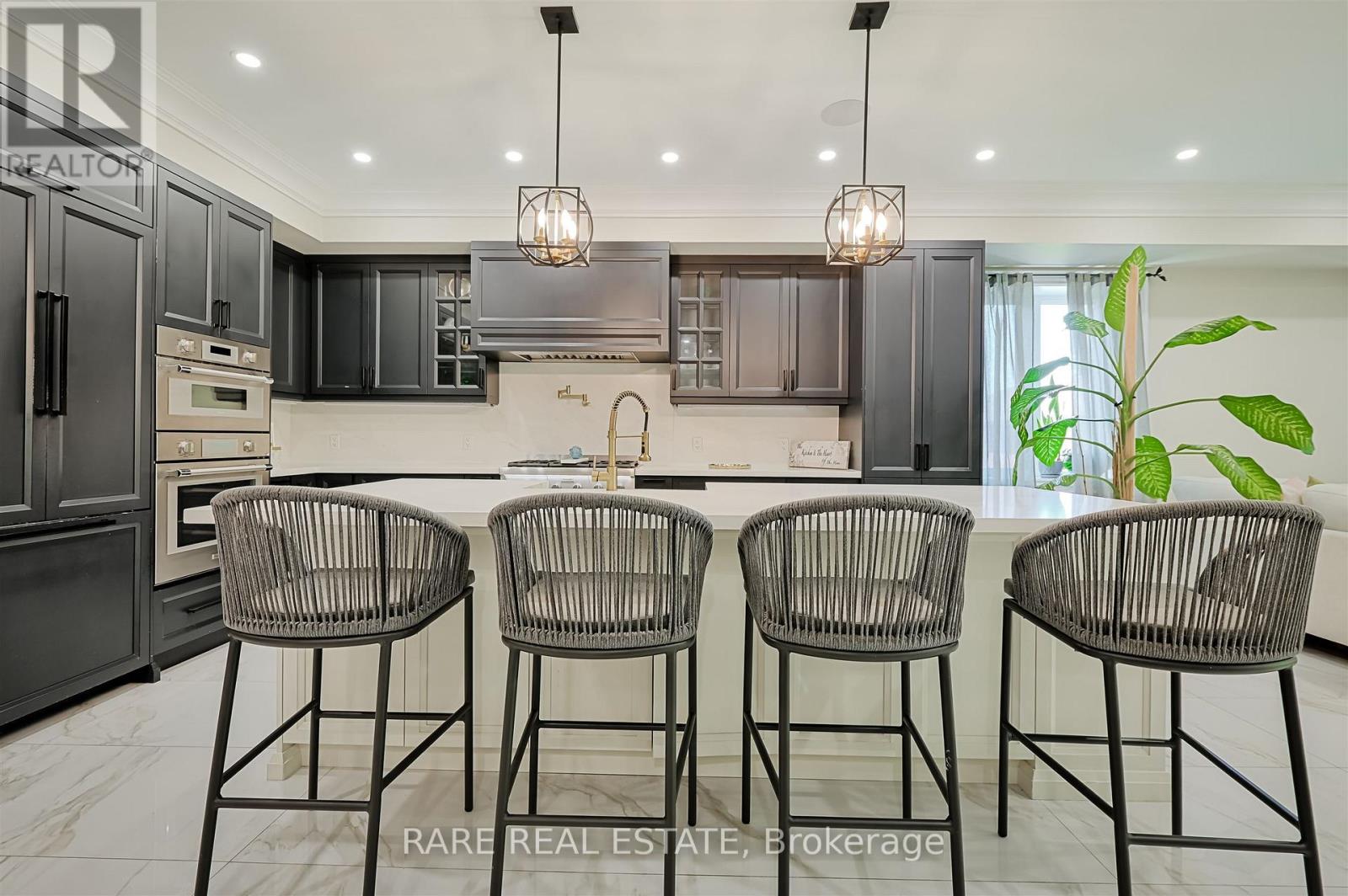 32 Bradfield Avenue W, Vaughan, Ontario M8Z 2A3 - Photo 10 - N12918874