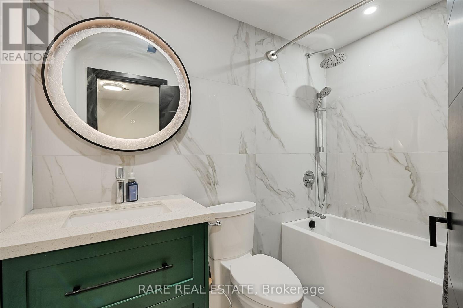 32 Bradfield Avenue W, Vaughan, Ontario M8Z 2A3 - Photo 32 - N12918874