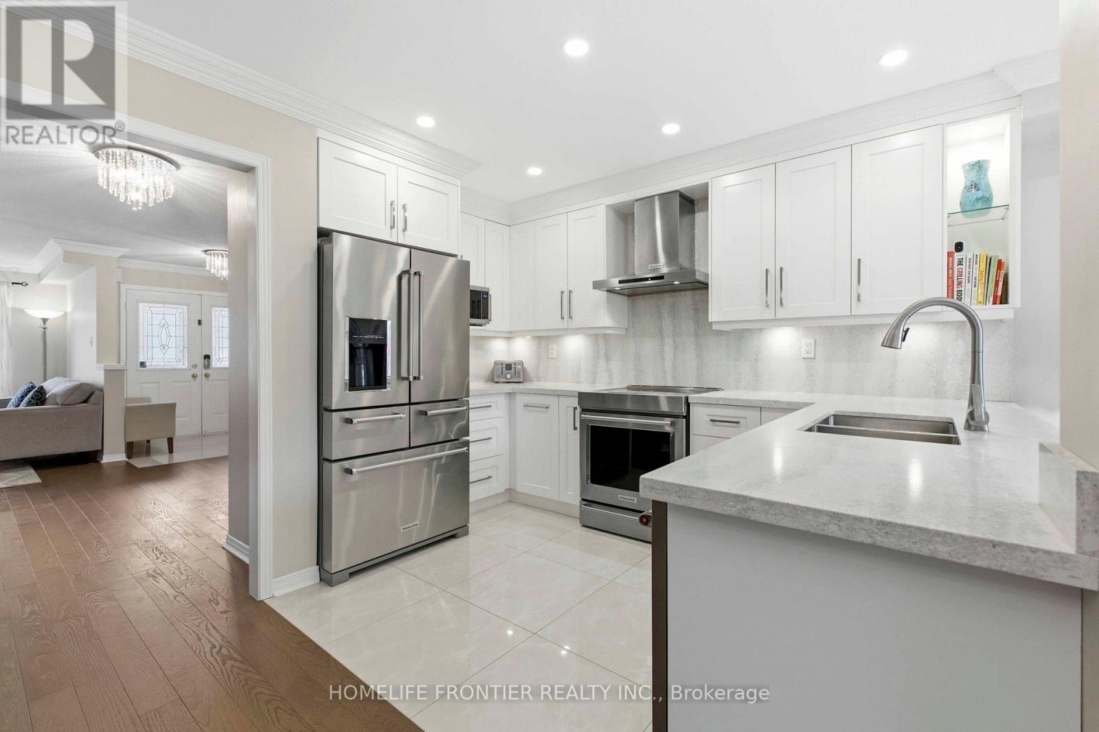 198 Pleasant Ridge Avenue, Vaughan, Ontario L4J 9J2 - Photo 12 - N12918914