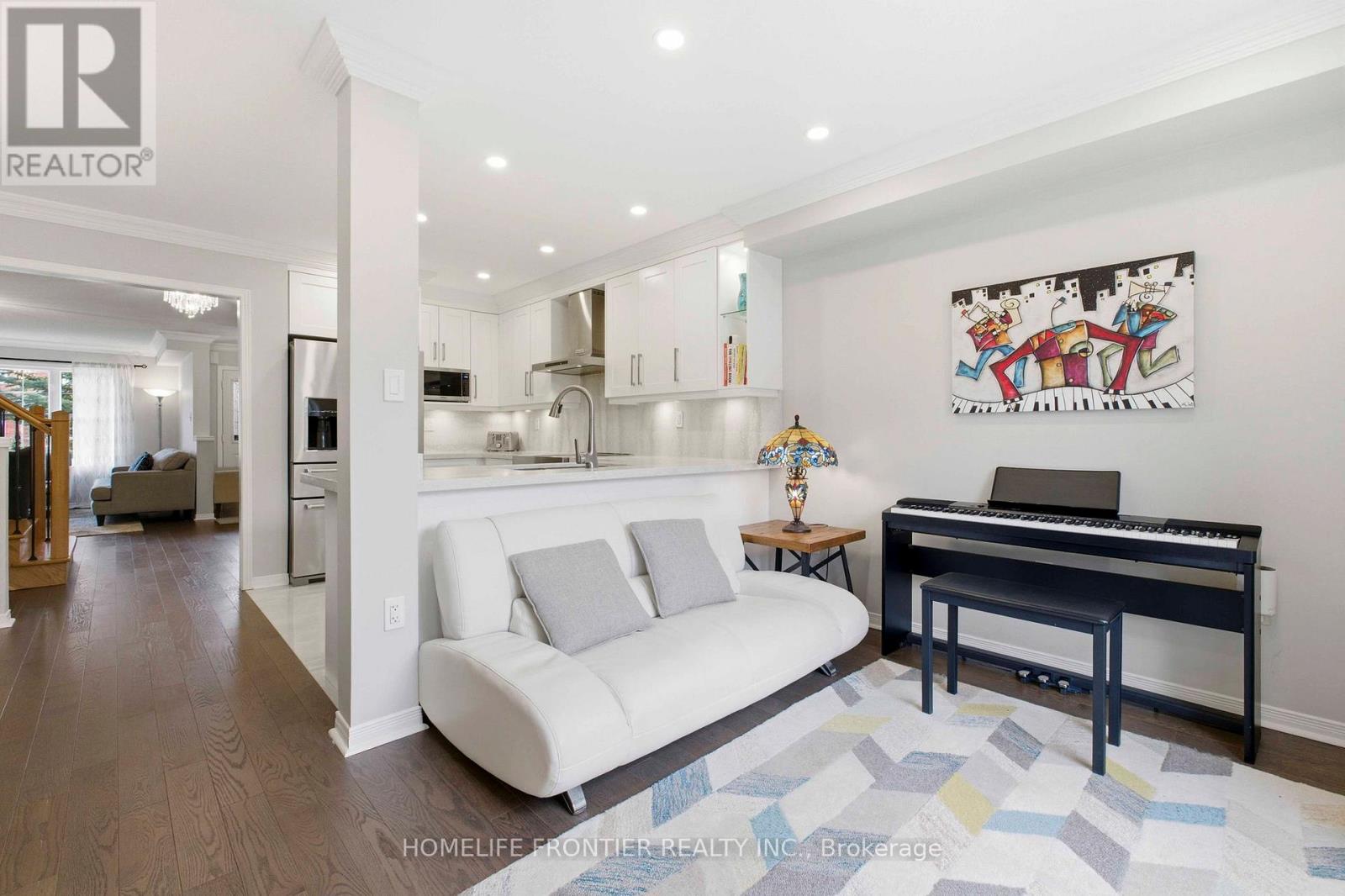 198 Pleasant Ridge Avenue, Vaughan, Ontario L4J 9J2 - Photo 14 - N12918914