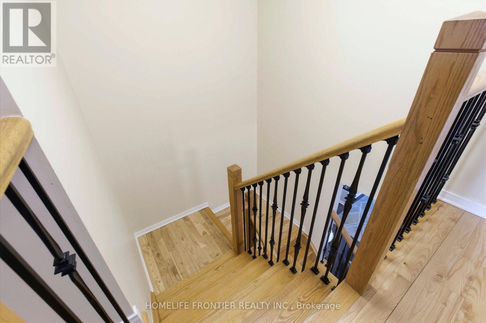 198 Pleasant Ridge Avenue, Vaughan, Ontario L4J 9J2 - Photo 19 - N12918914