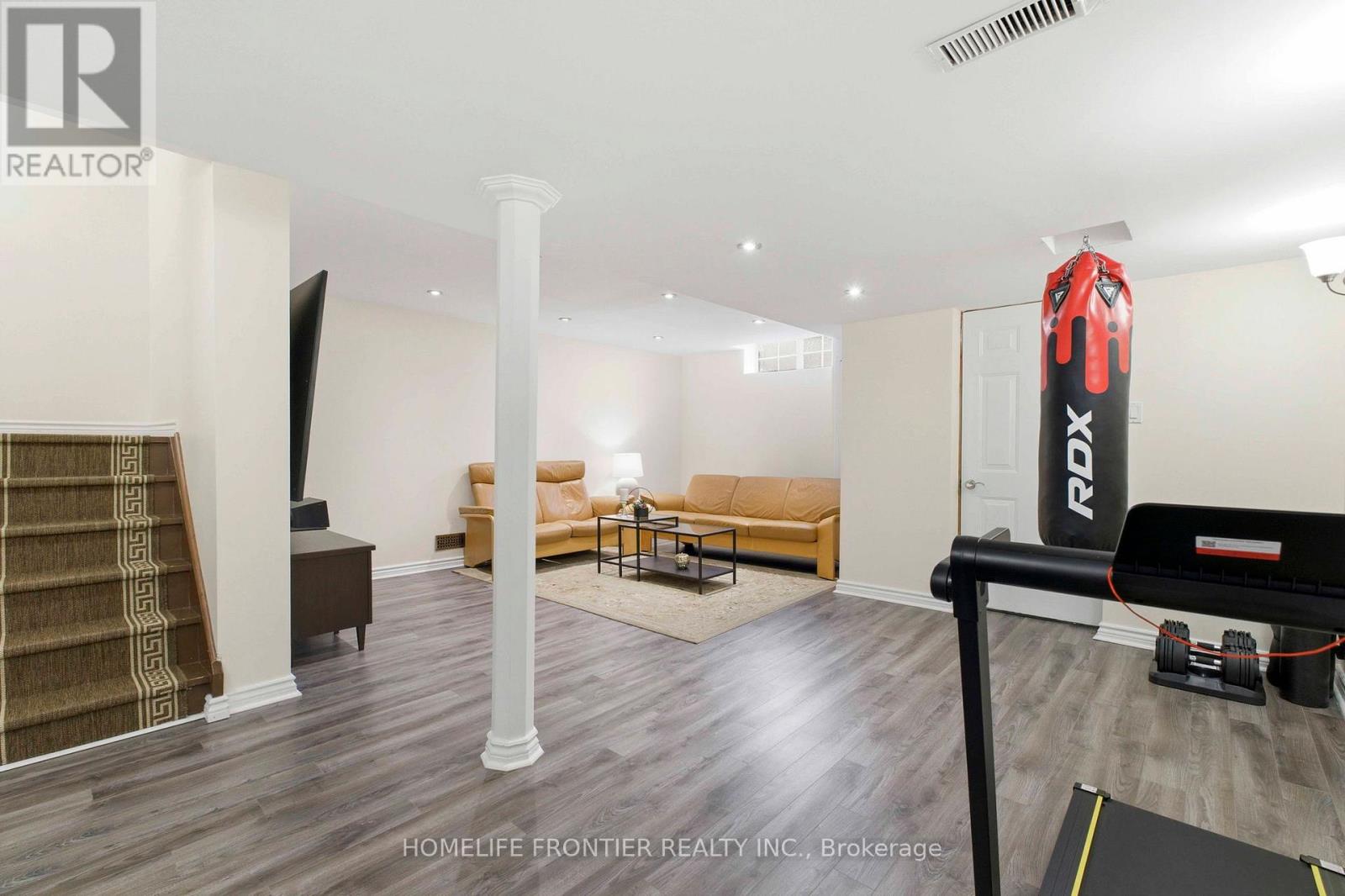 198 Pleasant Ridge Avenue, Vaughan, Ontario L4J 9J2 - Photo 28 - N12918914