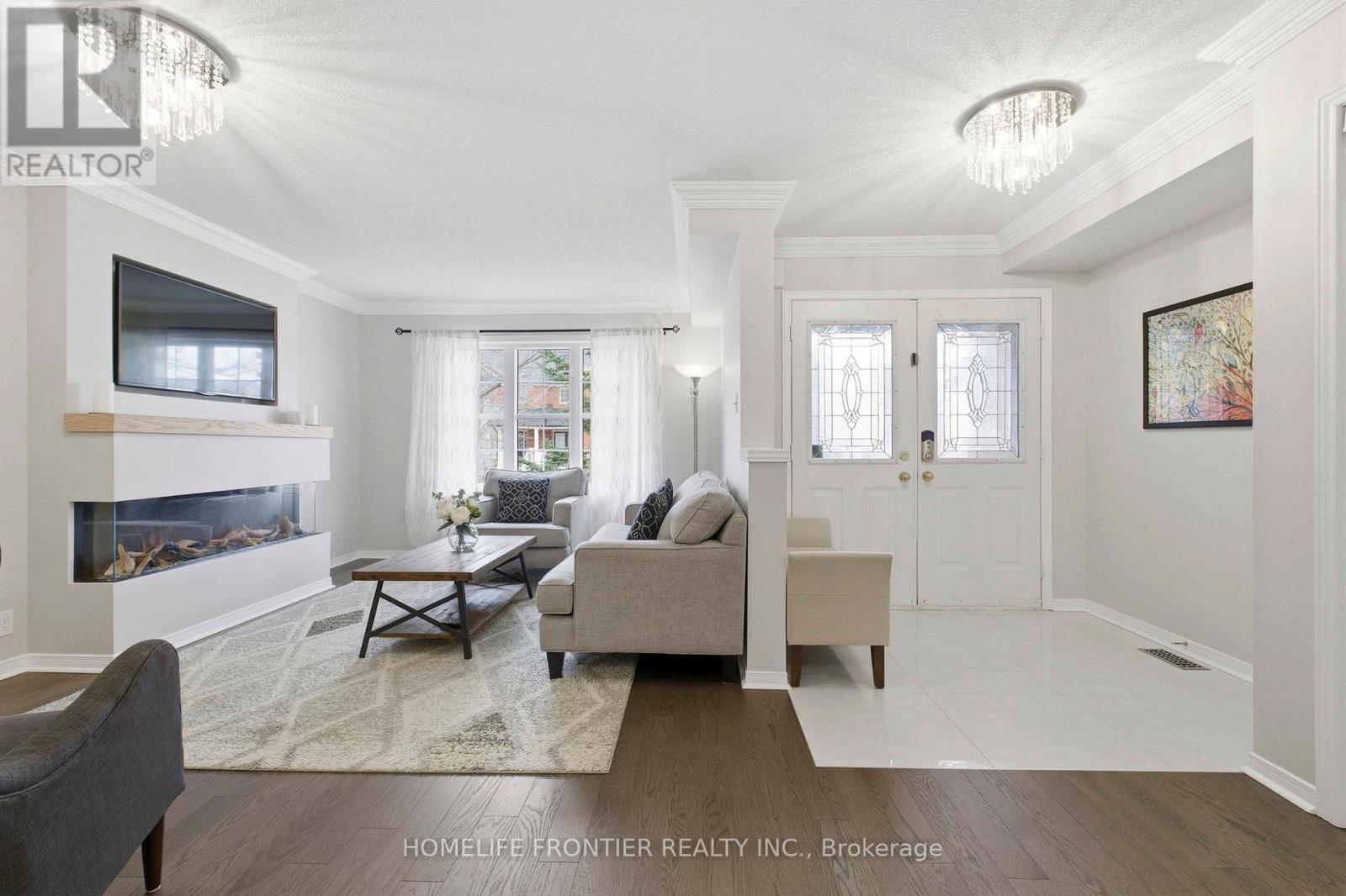 198 Pleasant Ridge Avenue, Vaughan, Ontario L4J 9J2 - Photo 4 - N12918914