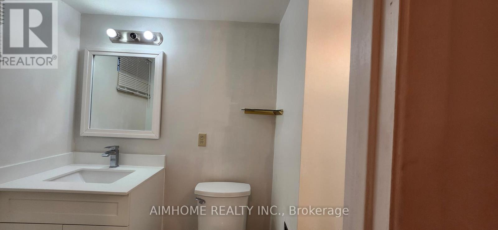 31 Spanhouse Crescent, Markham, Ontario  L3R 4E2 - Photo 30 - N12918928