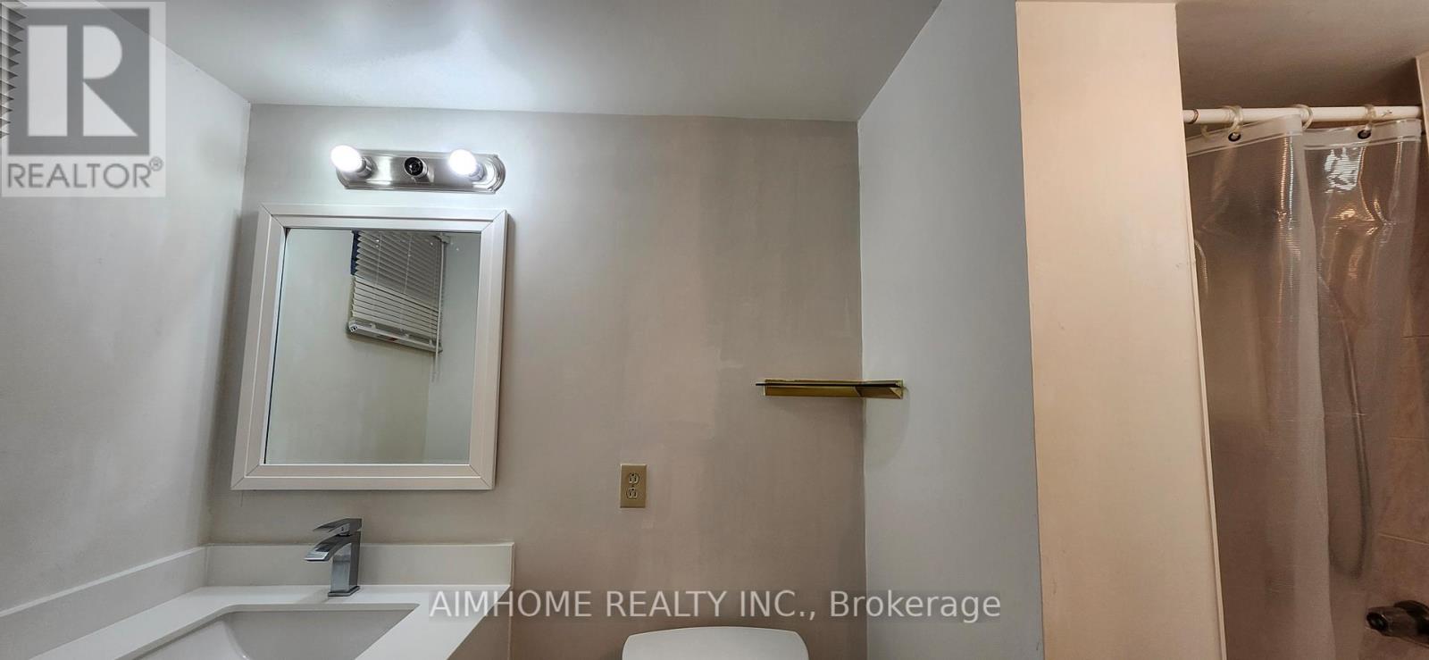 31 Spanhouse Crescent, Markham, Ontario  L3R 4E2 - Photo 31 - N12918928