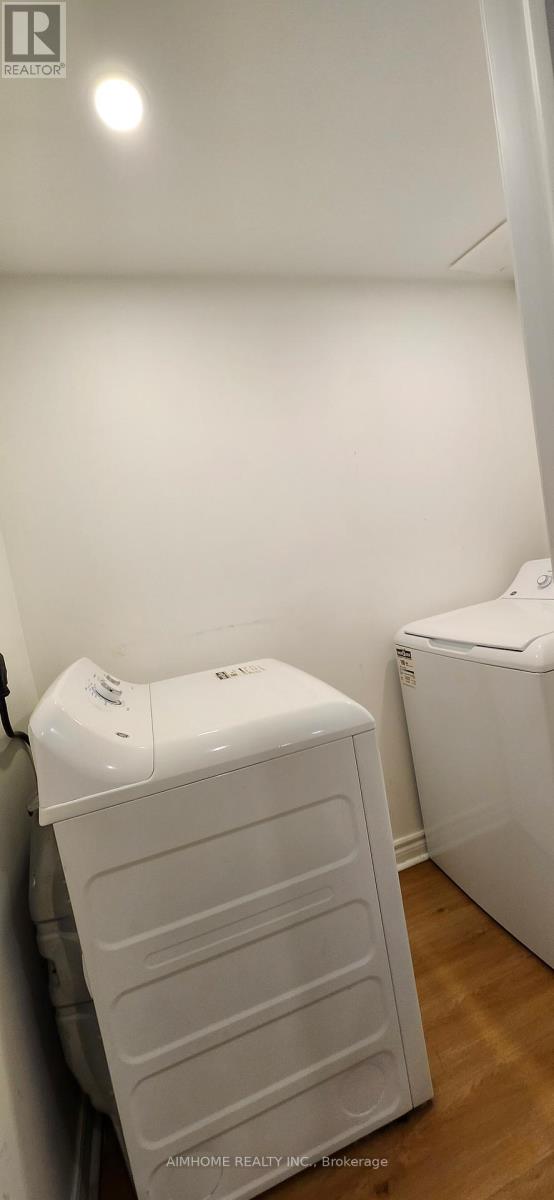 31 Spanhouse Crescent, Markham, Ontario  L3R 4E2 - Photo 34 - N12918928