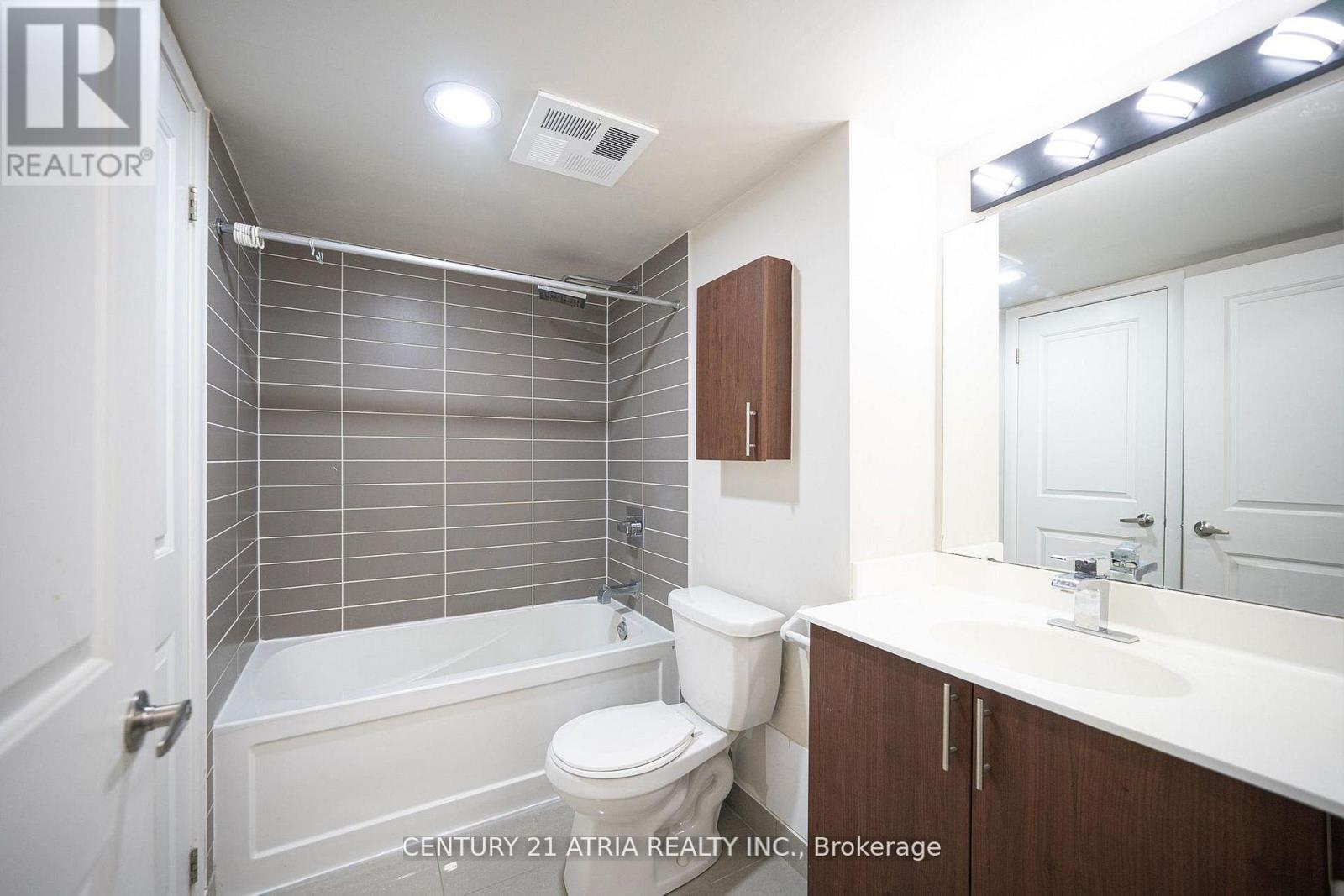 812 - 75 Norman Bethune Avenue, Richmond Hill (Beaver Creek Business Park), Ontario  L4B 0B6 - Photo 15 - N12918932