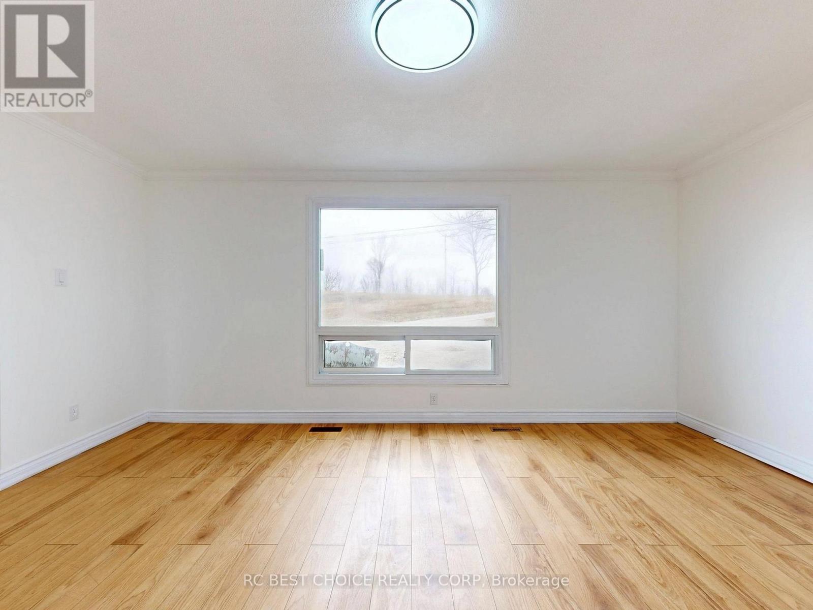 1377 Old Green Lane E, East Gwillimbury, Ontario  L9N 0L8 - Photo 13 - N12918960