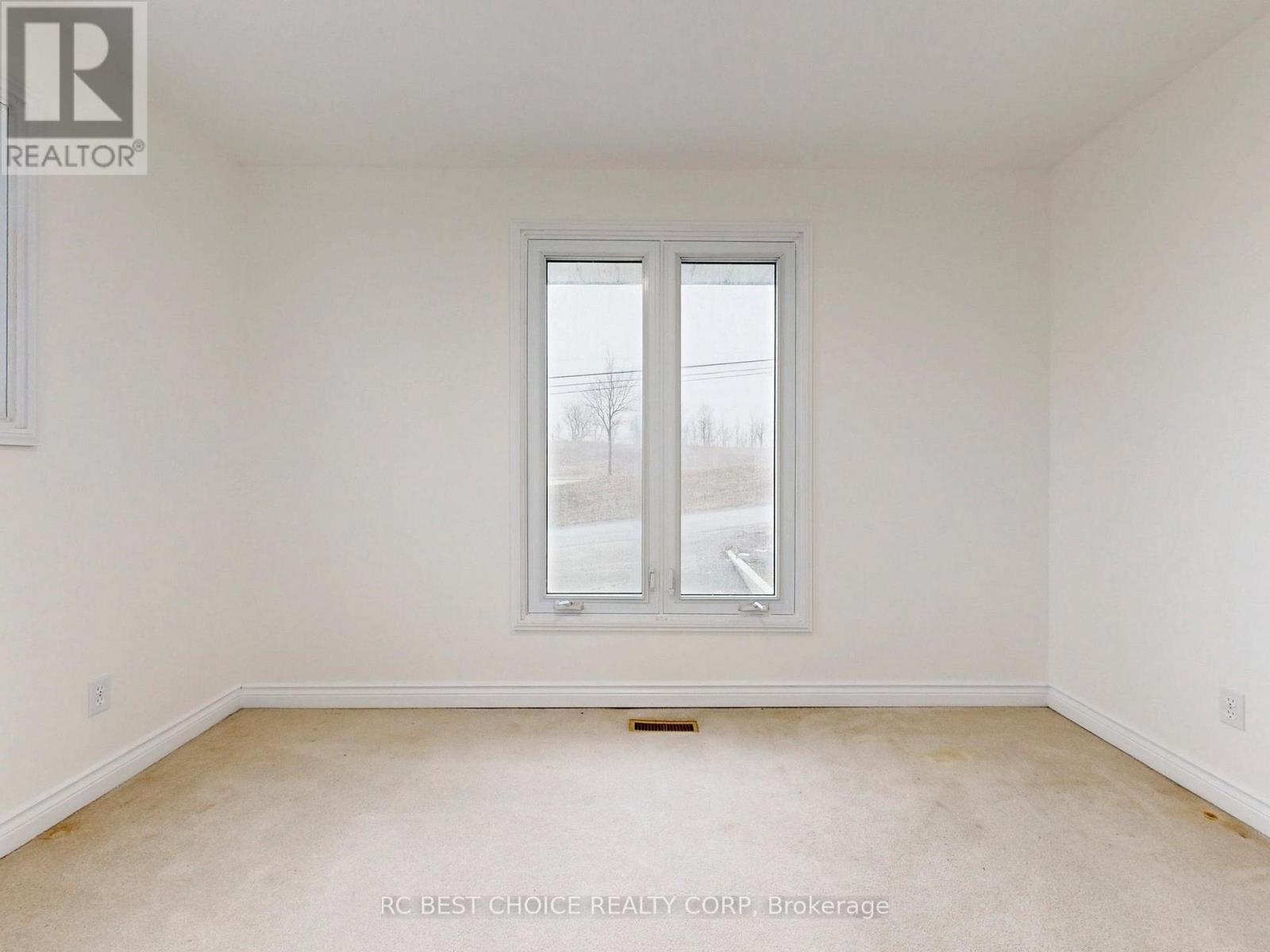 1377 Old Green Lane E, East Gwillimbury, Ontario  L9N 0L8 - Photo 22 - N12918960