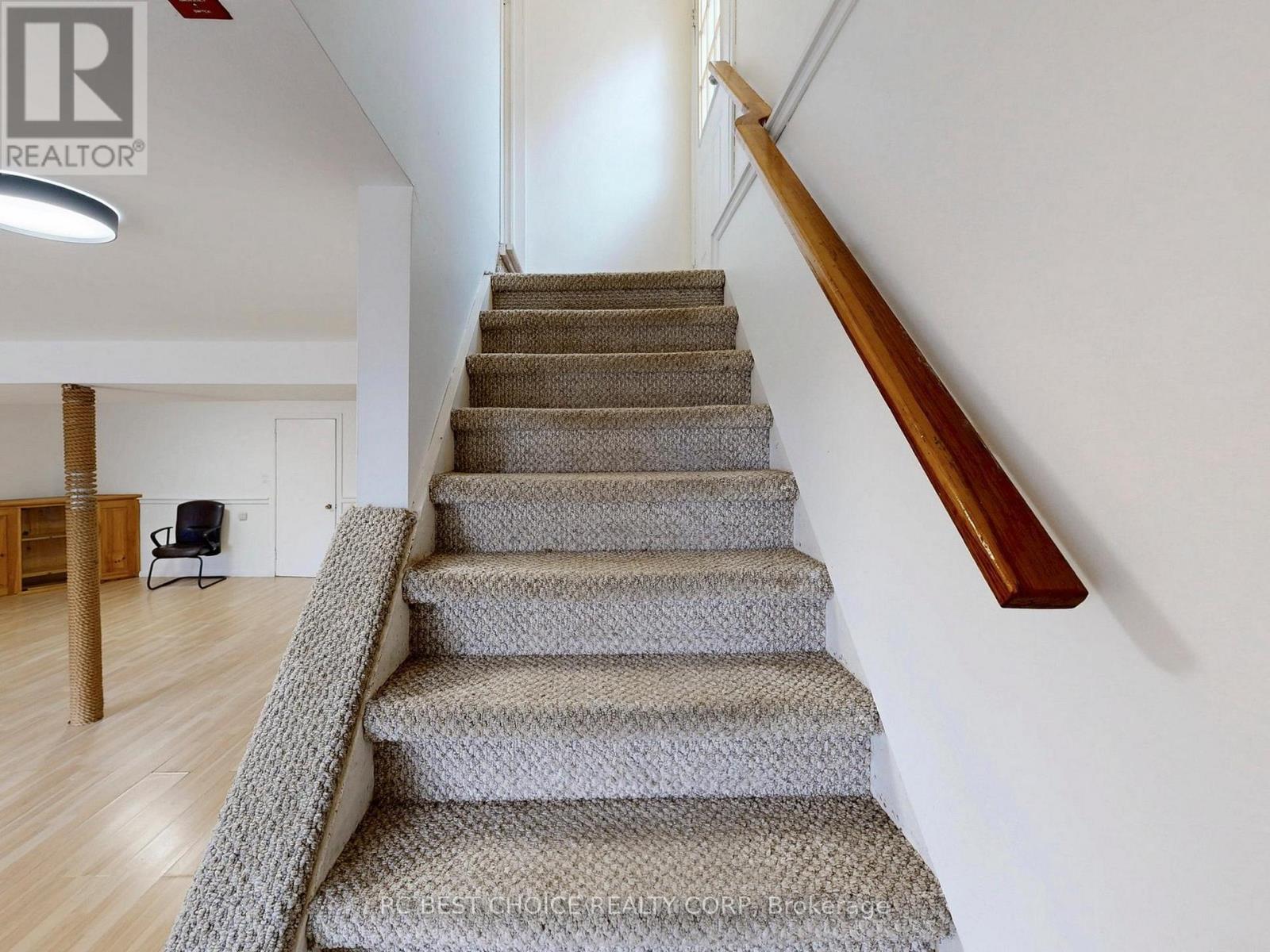 1377 Old Green Lane E, East Gwillimbury, Ontario  L9N 0L8 - Photo 28 - N12918960