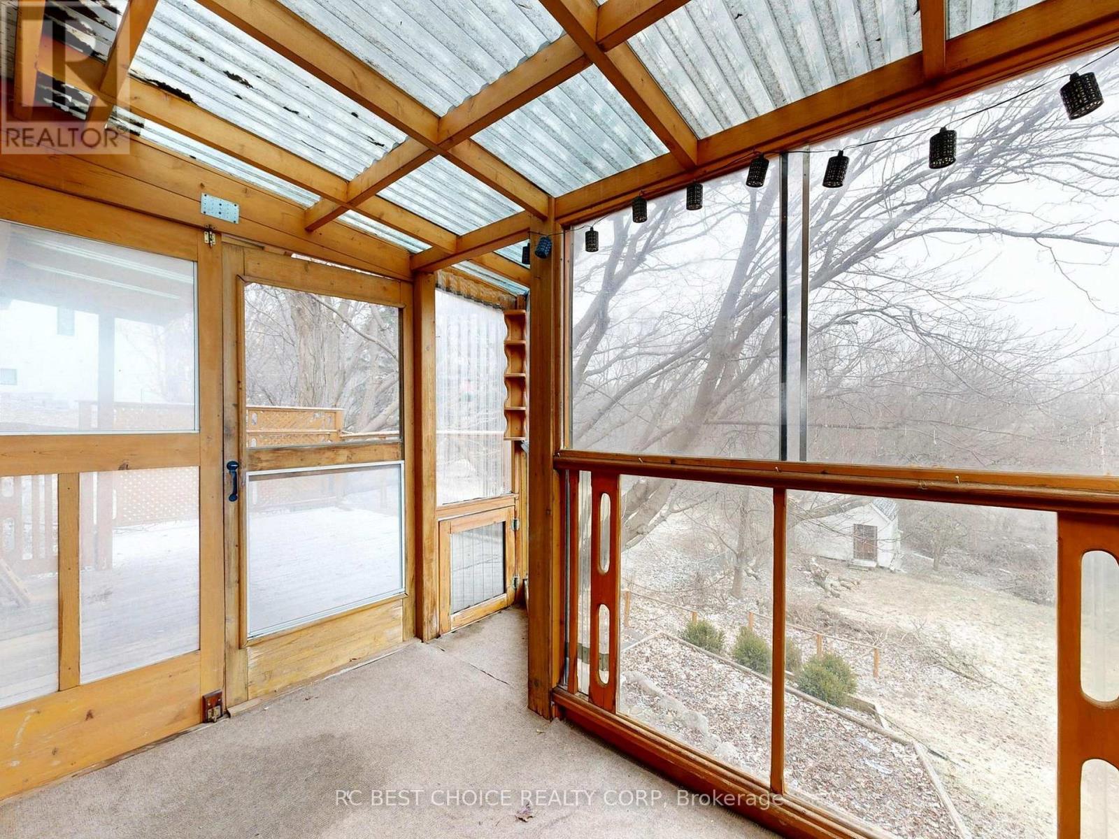 1377 Old Green Lane E, East Gwillimbury, Ontario  L9N 0L8 - Photo 40 - N12918960