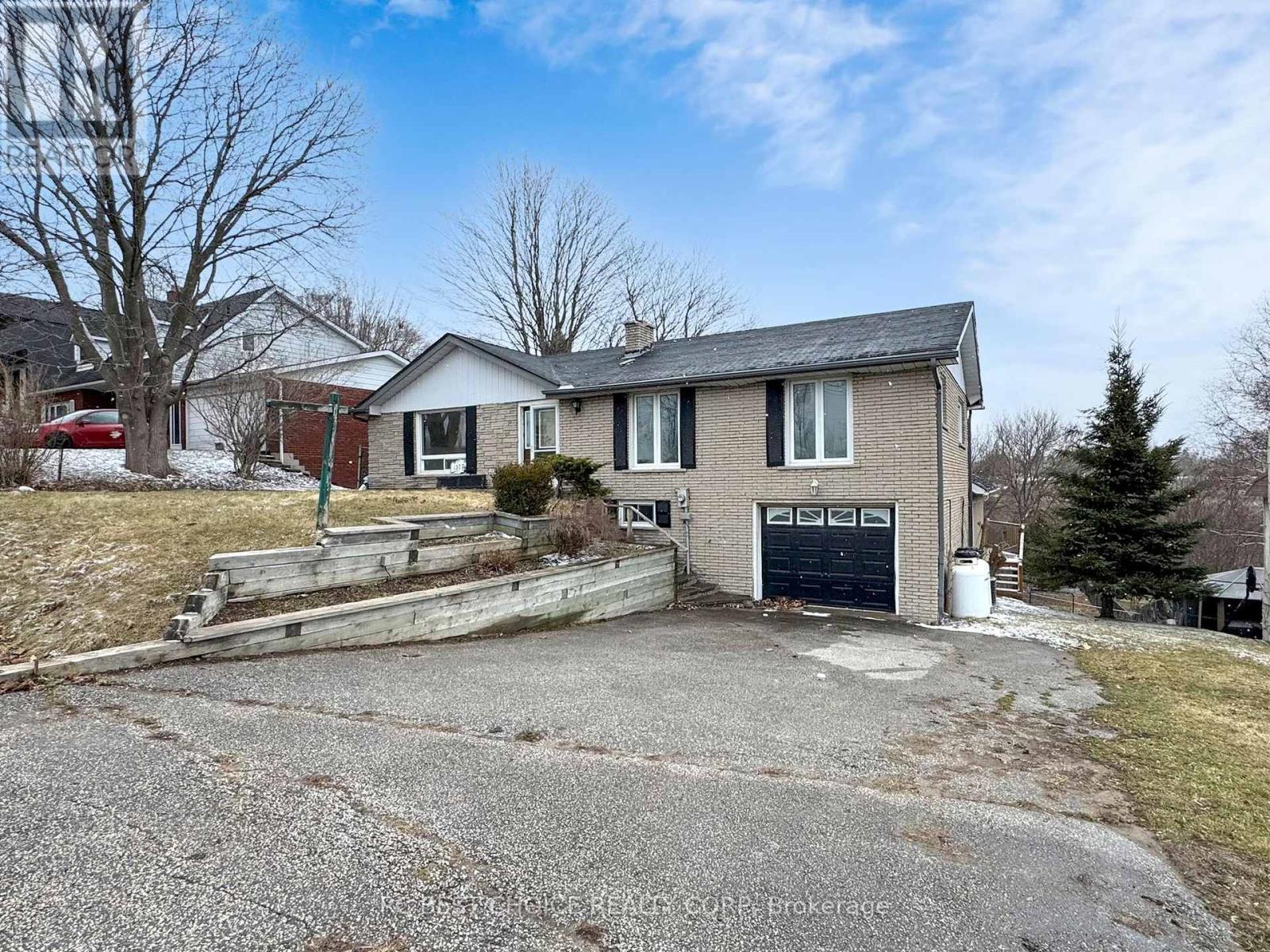 1377 Old Green Lane E, East Gwillimbury, Ontario  L9N 0L8 - Photo 44 - N12918960