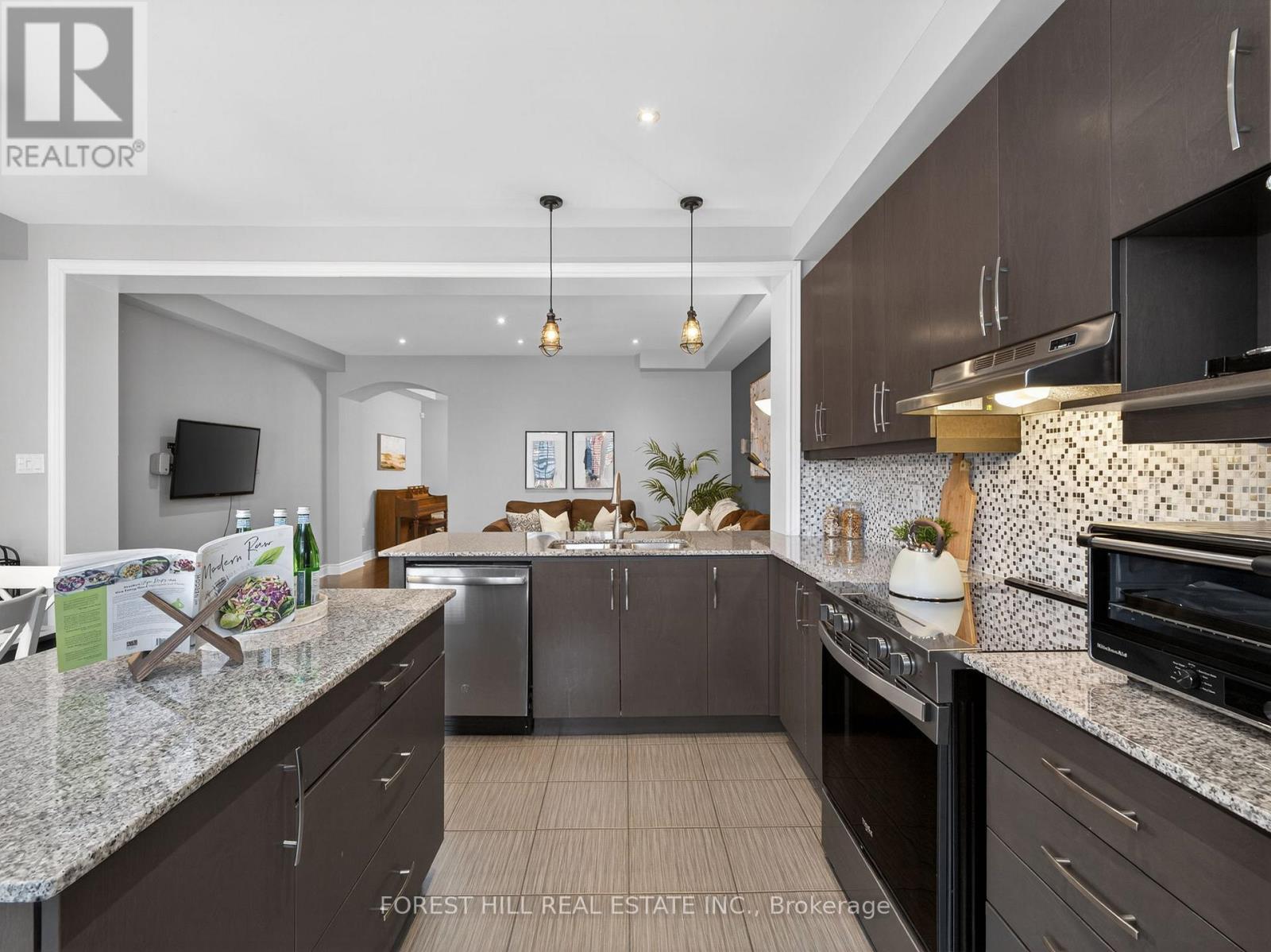 78 Bristlewood Crescent, Vaughan, Ontario  L4J 9K9 - Photo 13 - N12918988