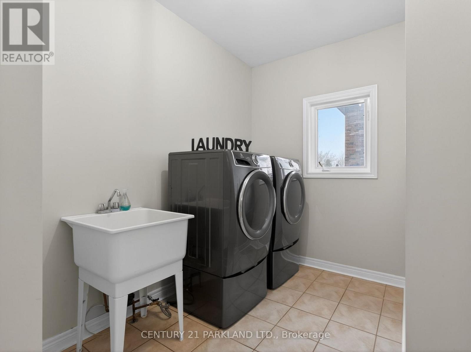 5 Brownscombe Crescent, Uxbridge, Ontario  L9P 1X9 - Photo 12 - N12919020