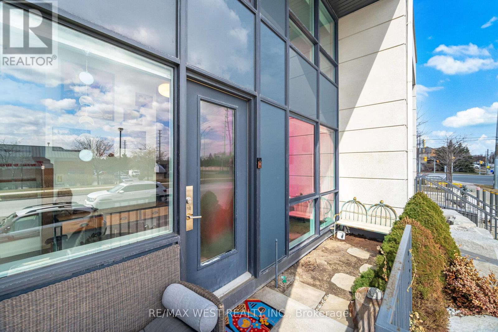 110 - 12 Woodstream Boulevard, Vaughan (Vaughan Grove), Ontario  L4L 8C3 - Photo 2 - N12919048