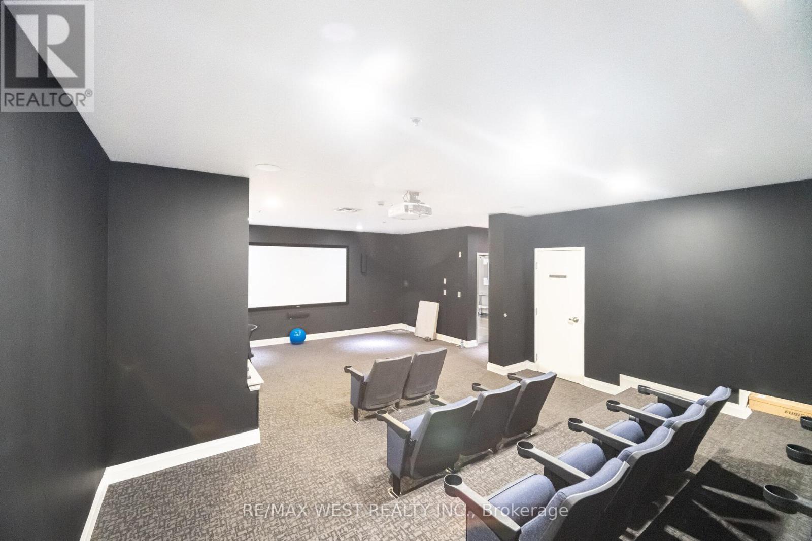 110 - 12 Woodstream Boulevard, Vaughan (Vaughan Grove), Ontario  L4L 8C3 - Photo 33 - N12919048