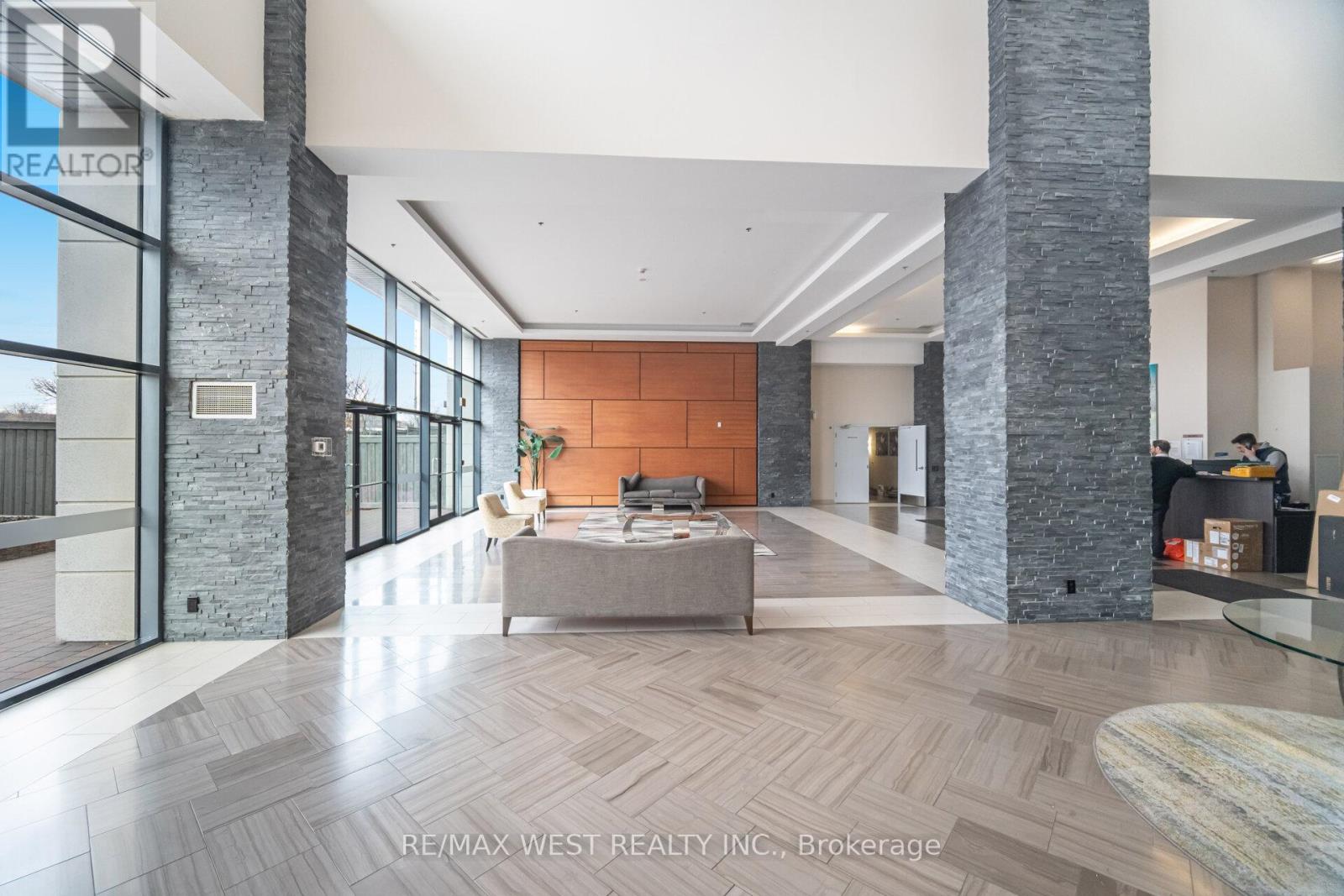 110 - 12 Woodstream Boulevard, Vaughan (Vaughan Grove), Ontario  L4L 8C3 - Photo 34 - N12919048