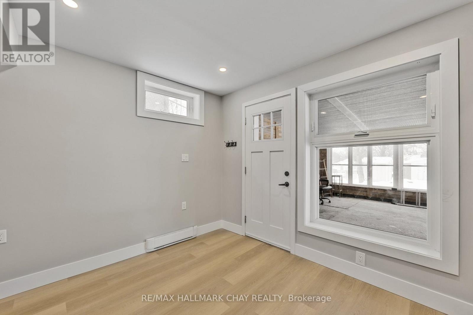 Lower - 110 Codrington Street, Barrie, Ontario  L4M 3T6 - Photo 2 - S12918746