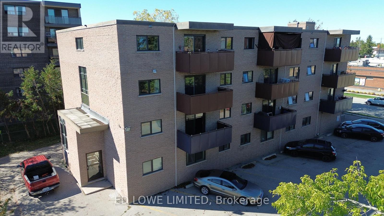 202 - 7 Fittons Road E, Orillia, Ontario  L3V 5E8 - Photo 2 - S12918804