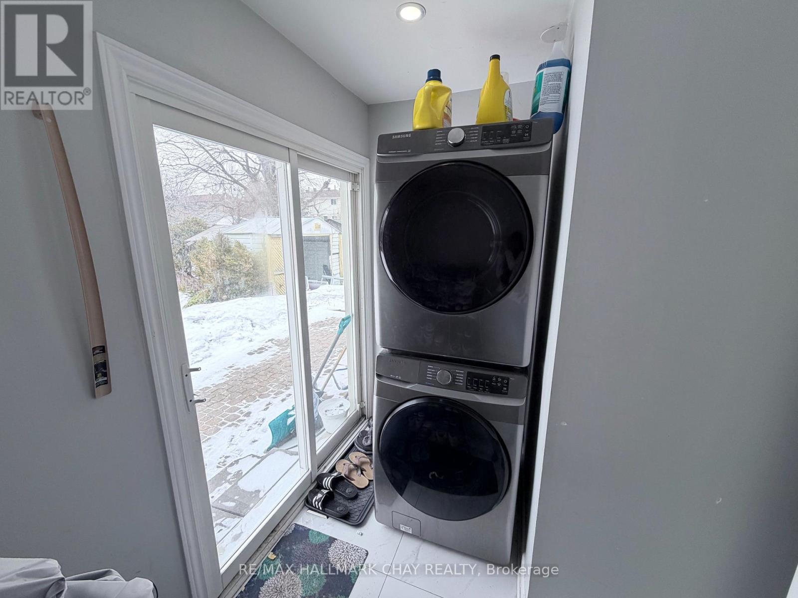 Main - 152 Rose Street, Barrie (Wellington), Ontario  L4M 2T7 - Photo 10 - S12918814