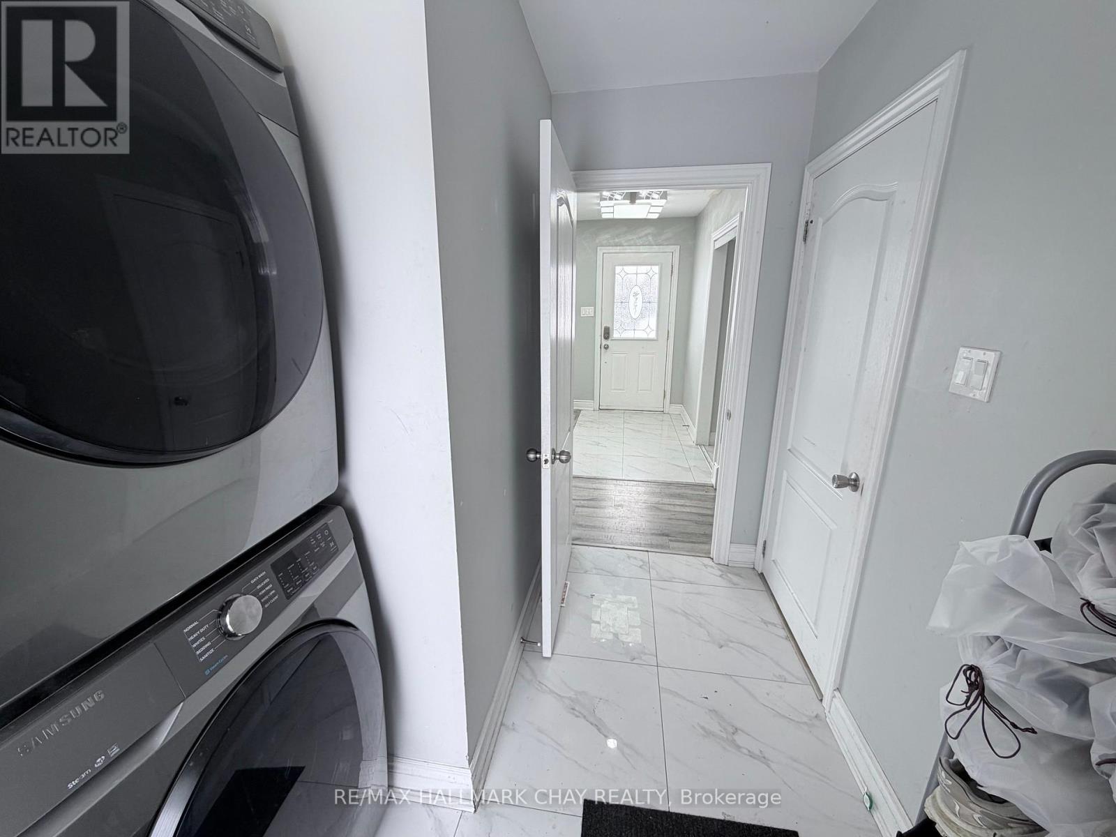 Main - 152 Rose Street, Barrie (Wellington), Ontario  L4M 2T7 - Photo 11 - S12918814