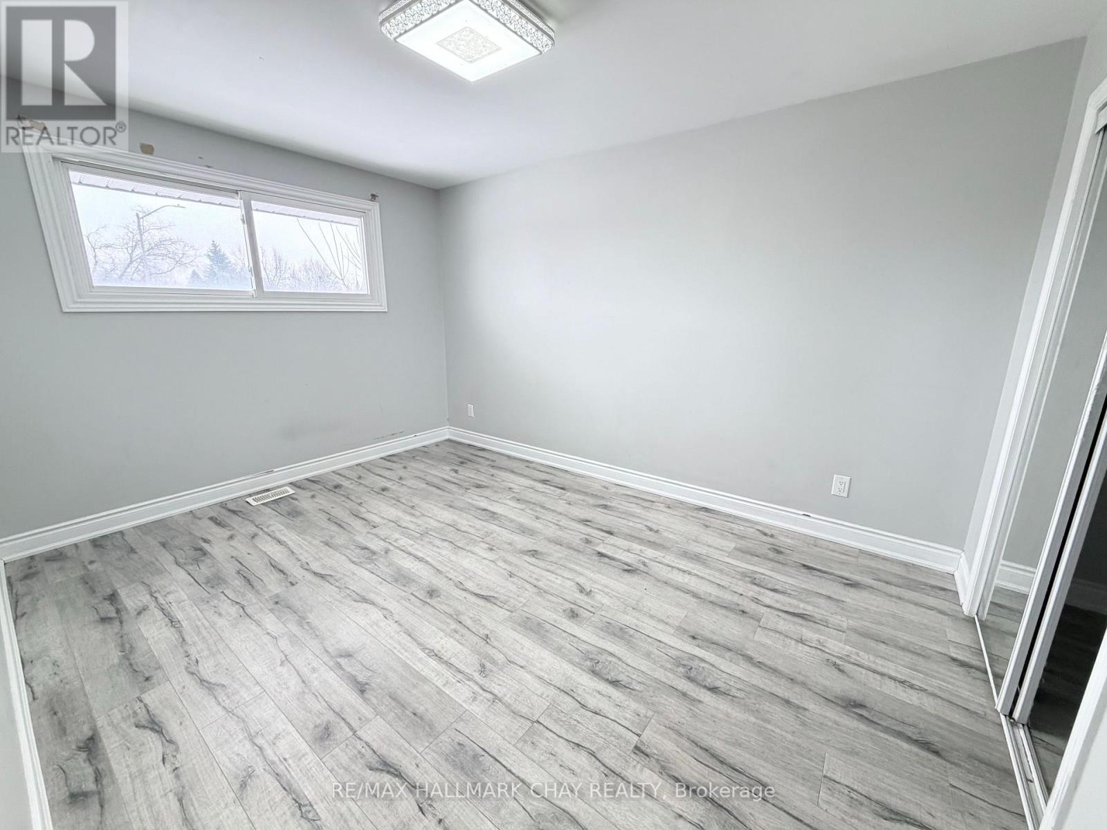 Main - 152 Rose Street, Barrie (Wellington), Ontario  L4M 2T7 - Photo 16 - S12918814