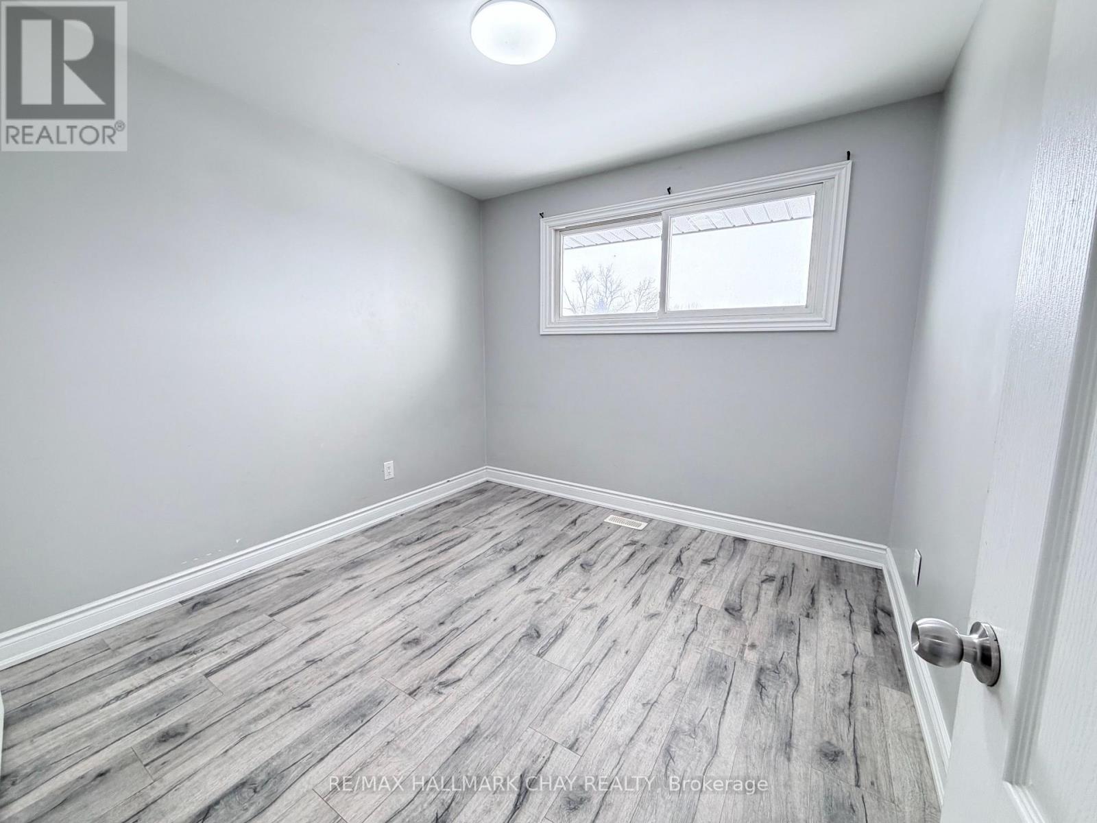 Main - 152 Rose Street, Barrie (Wellington), Ontario  L4M 2T7 - Photo 18 - S12918814