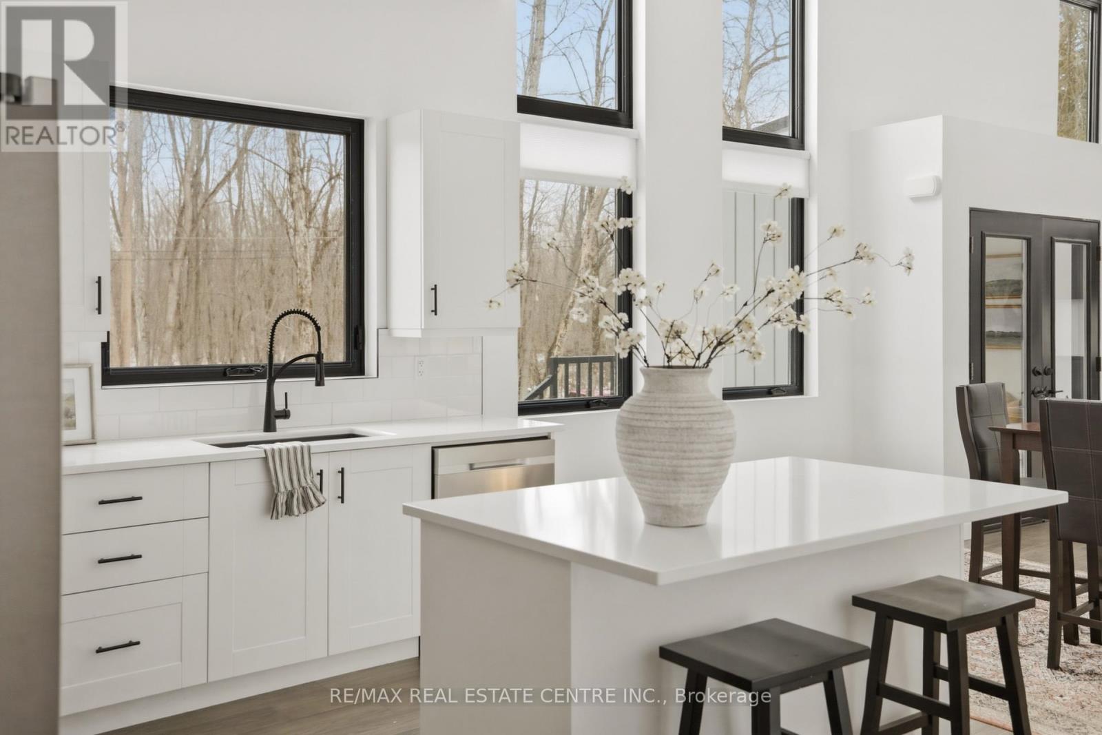 3441 Louis Lane, Ramara, Ontario  L0K 1B0 - Photo 10 - S12919070