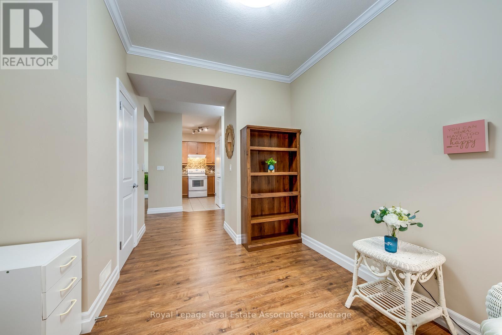 221 - 760 Woodhill Drive, Centre Wellington, Ontario  N1M 3W5 - Photo 11 - X12759276