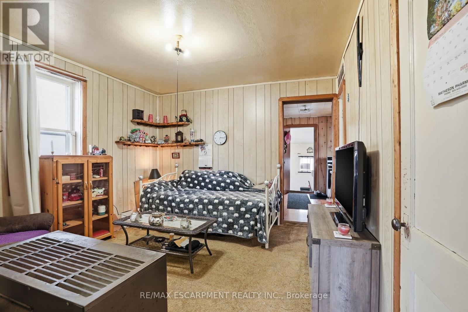 83 Nickel Street, Port Colborne, Ontario L3K 1B5 - Photo 6 - X12813132