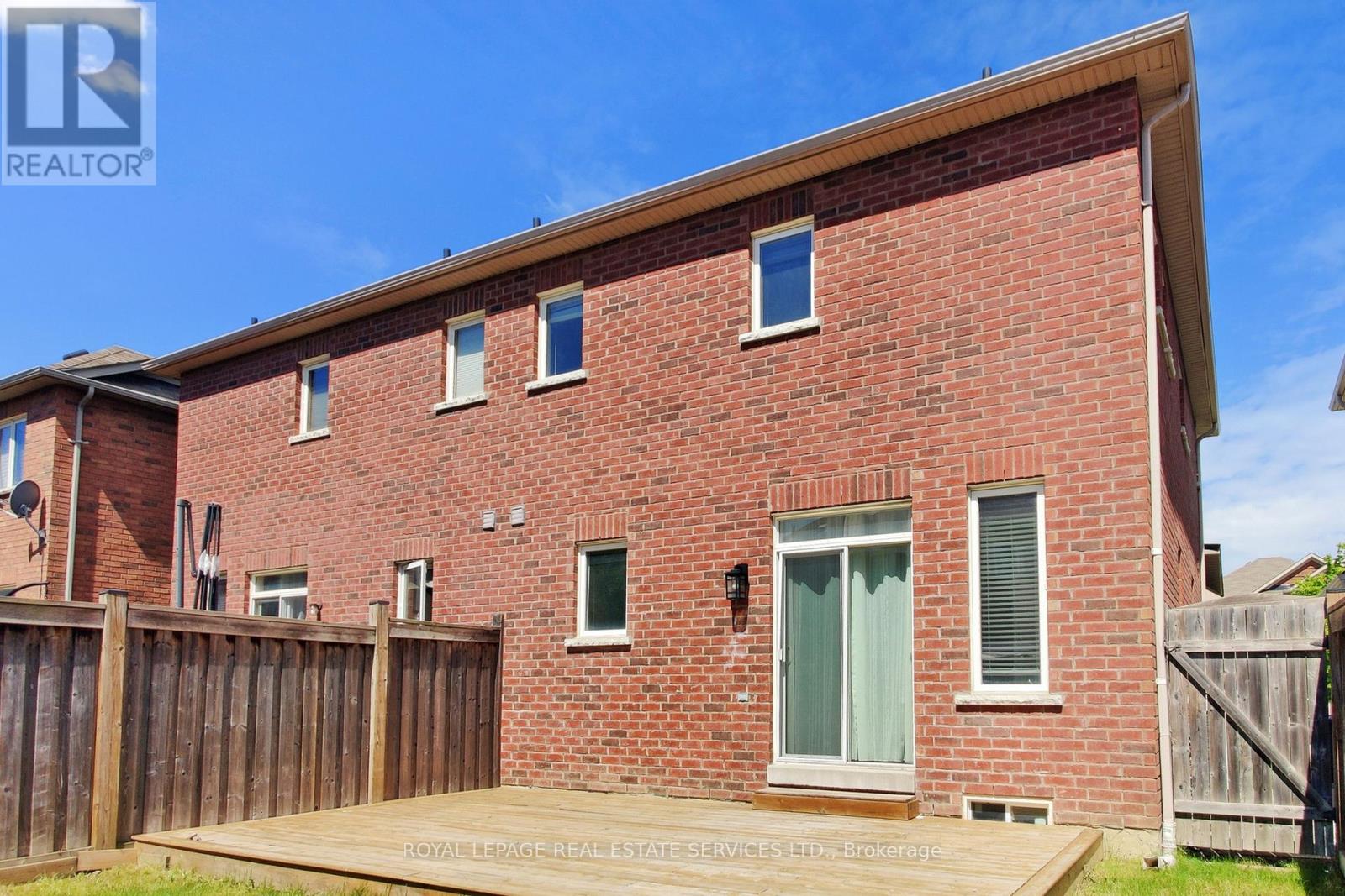 24 Accent Circle, Brampton (Northwest Sandalwood Parkway), Ontario  L7A 0L2 - Photo 32 - W12766926