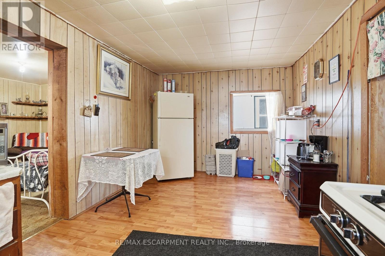 83 Nickel Street, Port Colborne, Ontario L3K 1B5 - Photo 9 - X12813132