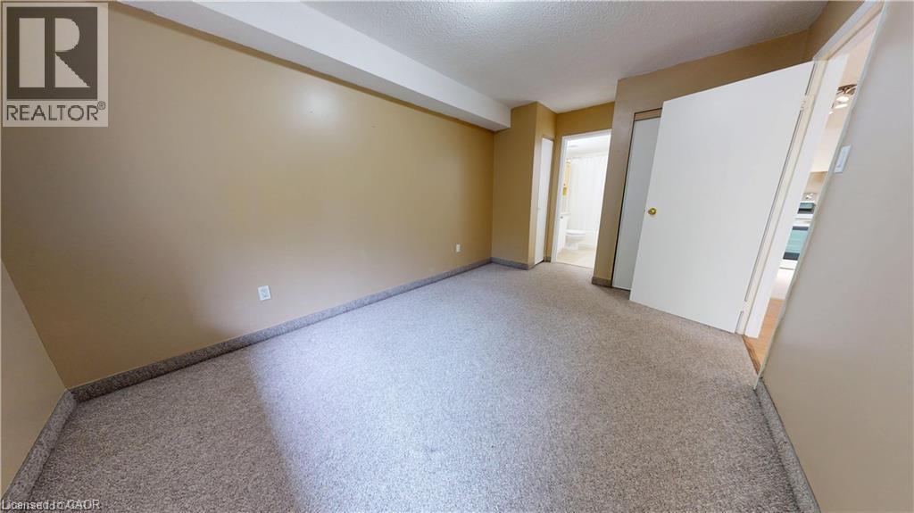15 Hofstetter Avenue Unit# 403, Kitchener, Ontario  N2A 3Z7 - Photo 8 - 40813758