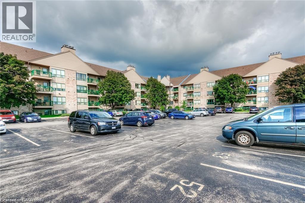 15 Hofstetter Avenue Unit# 403, Kitchener, Ontario  N2A 3Z7 - Photo 18 - 40813758