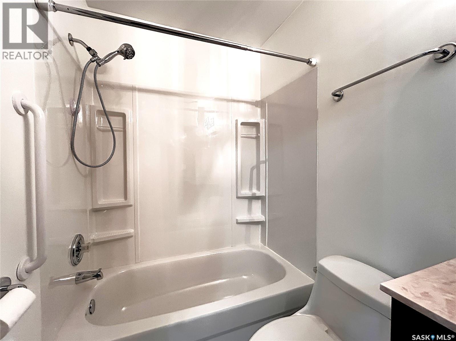 201 815 Heritage Green, Saskatoon, Saskatchewan  S7H 5R6 - Photo 24 - SK031243