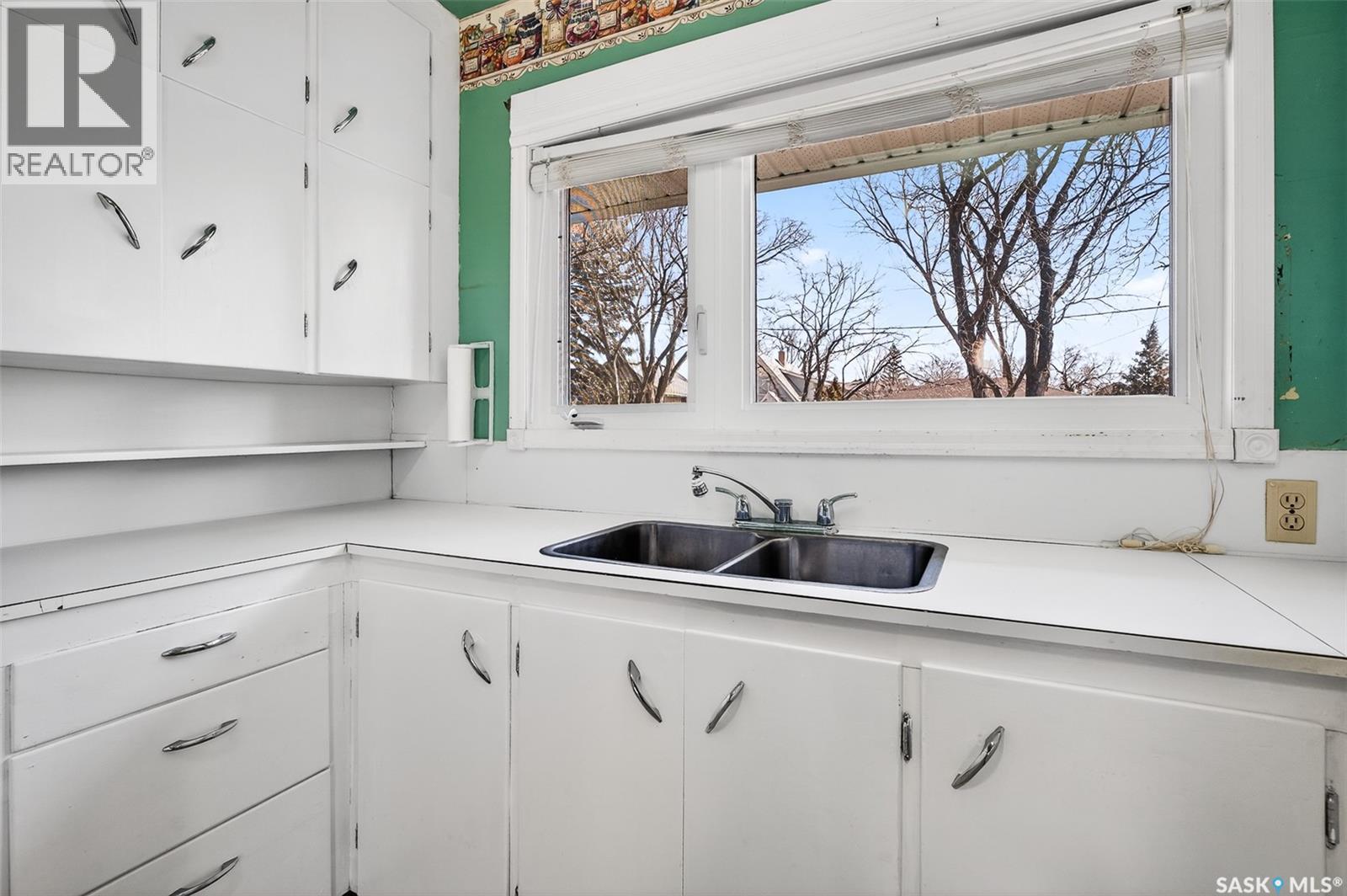 1118 6th Avenue Nw, Moose Jaw, Saskatchewan  S6H 4A6 - Photo 16 - SK031177