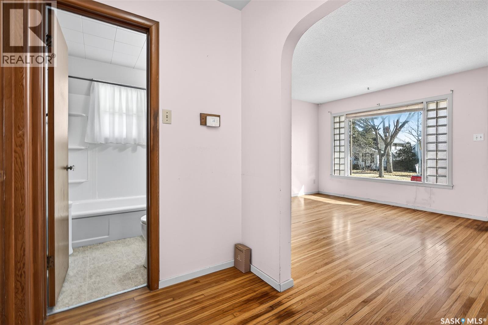 1118 6th Avenue Nw, Moose Jaw, Saskatchewan  S6H 4A6 - Photo 24 - SK031177