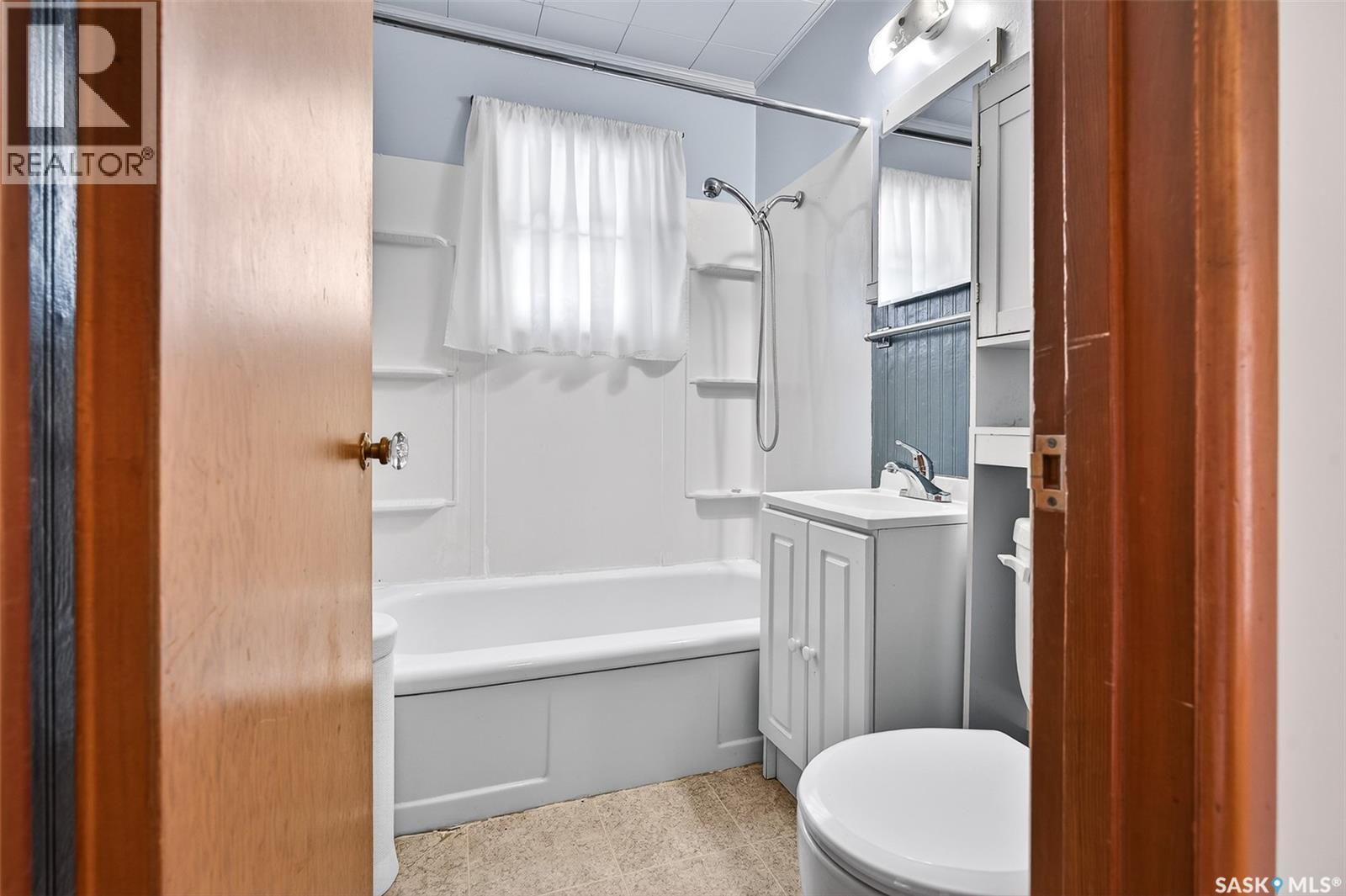 1118 6th Avenue Nw, Moose Jaw, Saskatchewan  S6H 4A6 - Photo 25 - SK031177