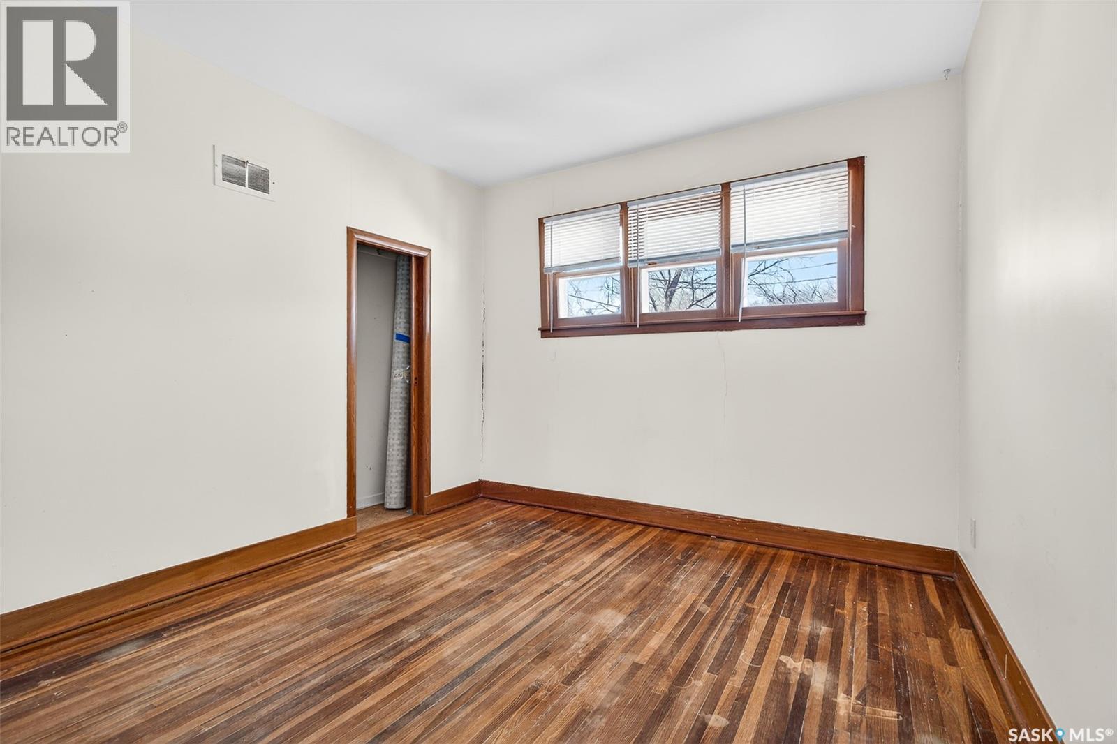 1118 6th Avenue Nw, Moose Jaw, Saskatchewan  S6H 4A6 - Photo 29 - SK031177