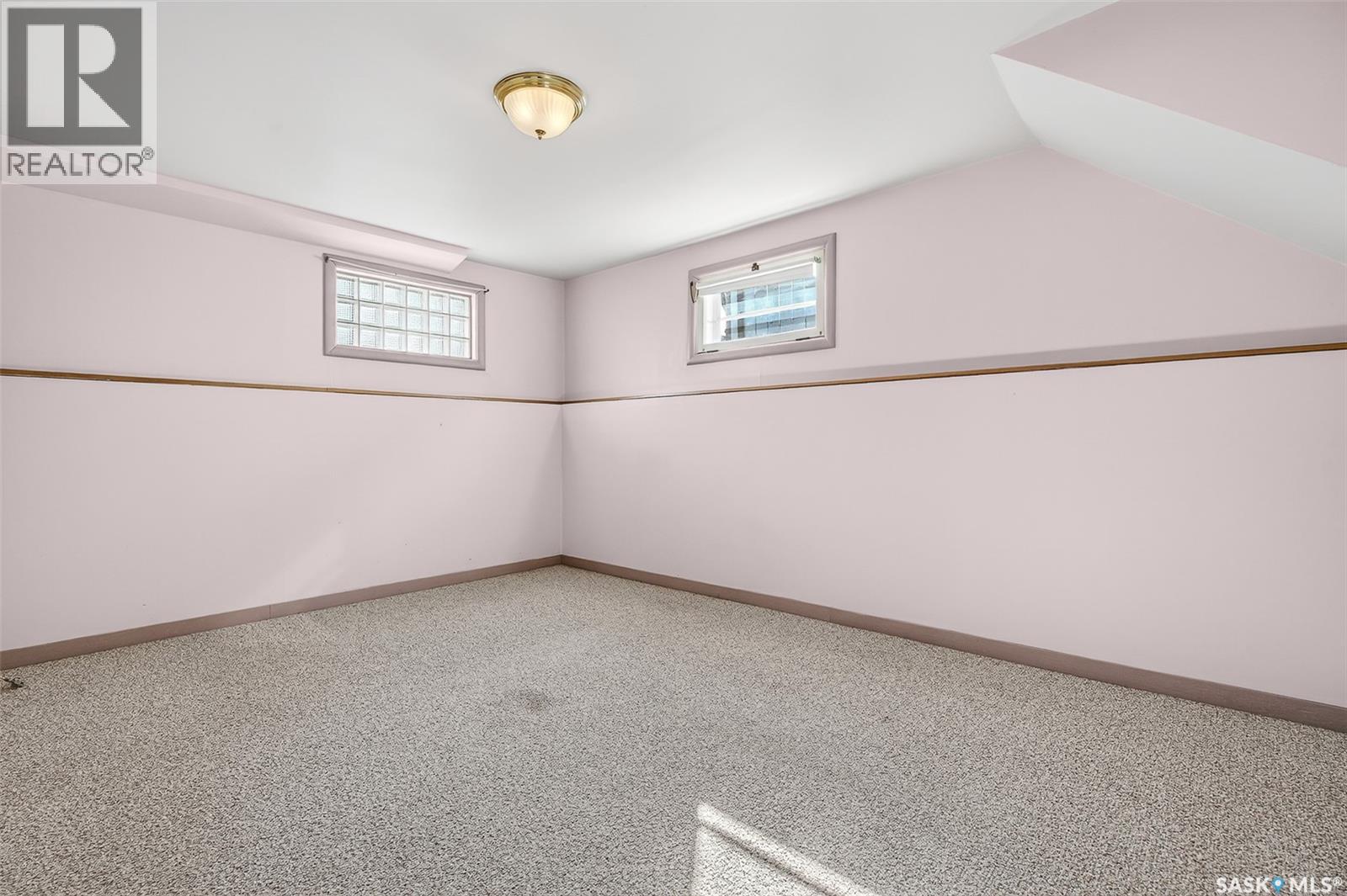 1118 6th Avenue Nw, Moose Jaw, Saskatchewan  S6H 4A6 - Photo 35 - SK031177