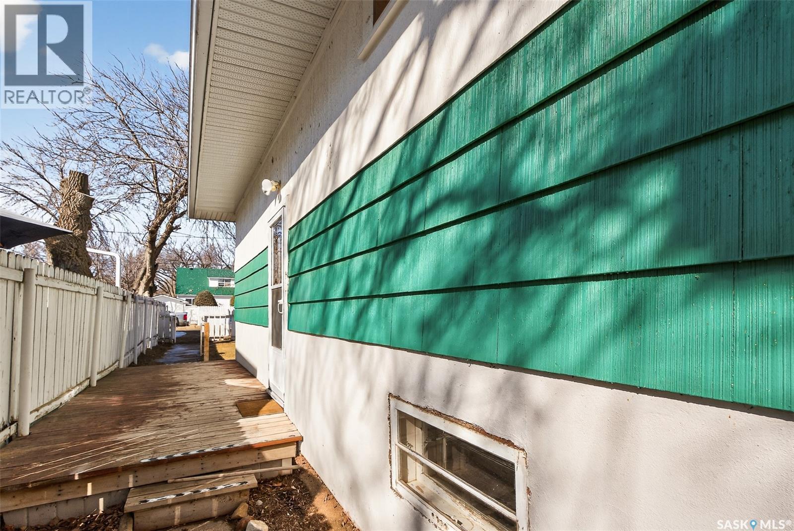 1118 6th Avenue Nw, Moose Jaw, Saskatchewan  S6H 4A6 - Photo 41 - SK031177