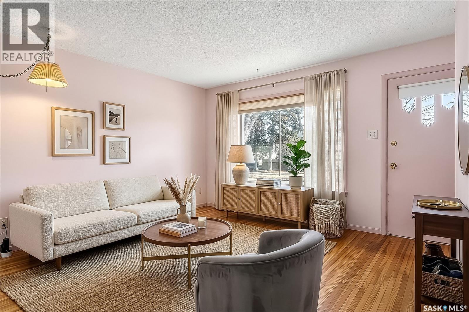 1118 6th Avenue Nw, Moose Jaw, Saskatchewan  S6H 4A6 - Photo 7 - SK031177