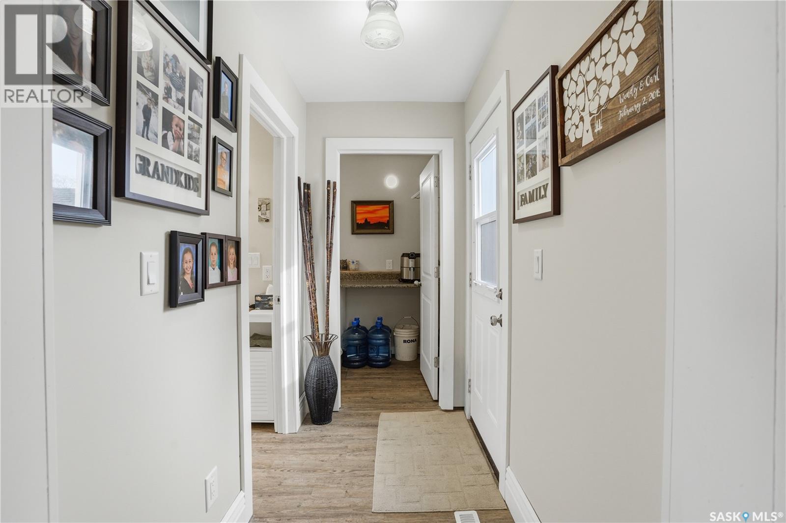 205 3rd Avenue, Harris, Saskatchewan  S0L 1K0 - Photo 15 - SK031153