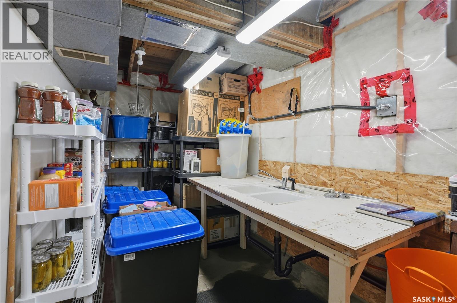 205 3rd Avenue, Harris, Saskatchewan  S0L 1K0 - Photo 31 - SK031153